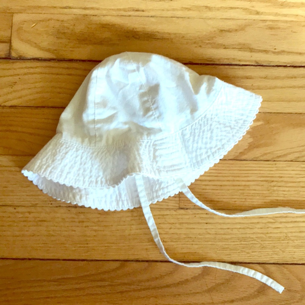 White sun hat